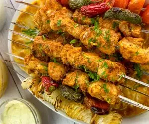 آموزش آشپزی؛ جوجه ماستی با دمی زردچوبه یه غذای متفاوت