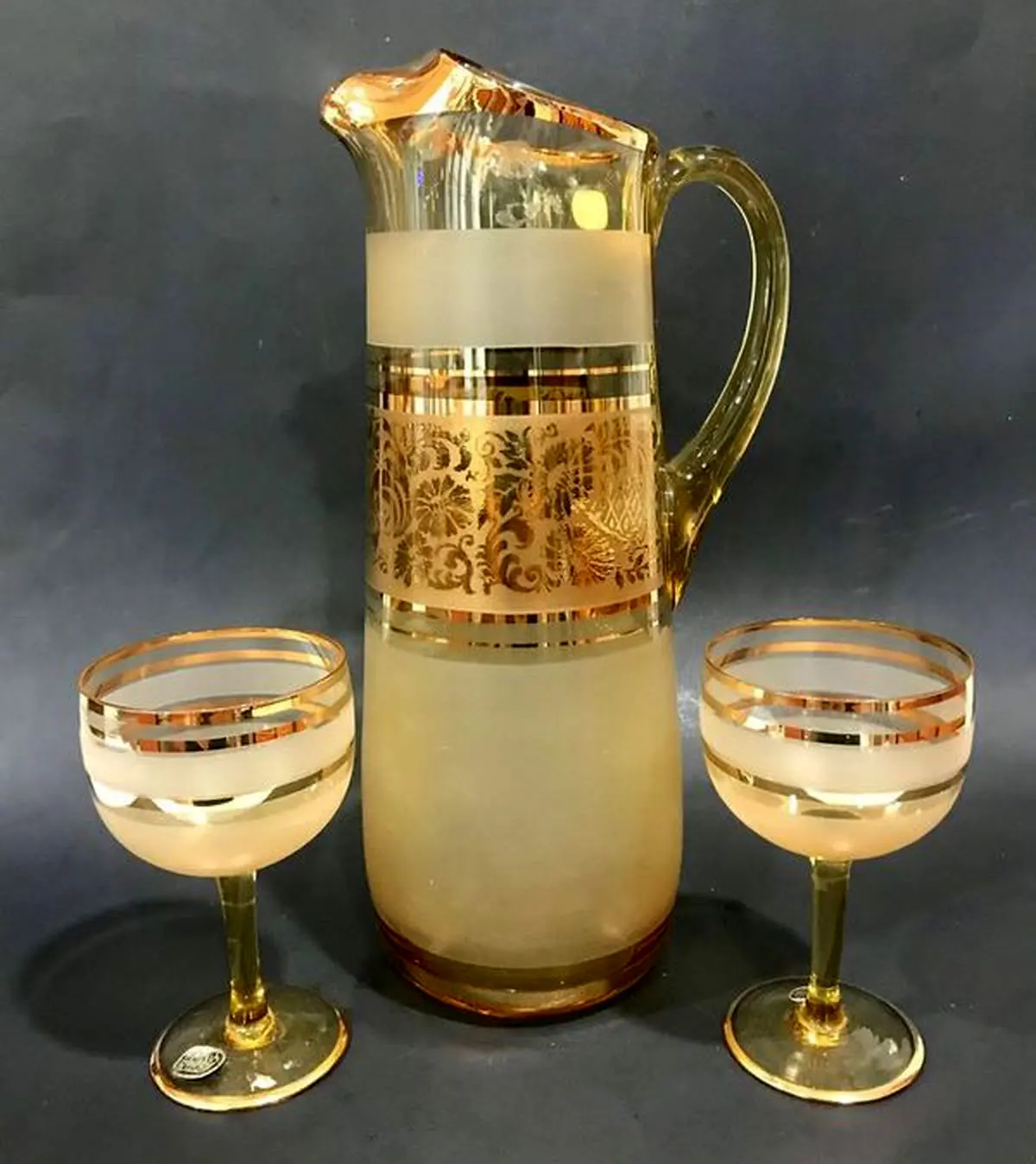 پارچ و لیوان لب طلا