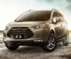 (جدول) قیمت خودرو امروز چهارشنبه 23 آبان / شیب کدام محصولات صعودی شد؟