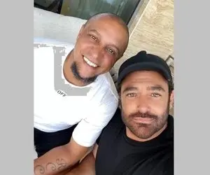 ویدئو: والیبال بازی کردن رضا گلزار و روبرتو کارلوس