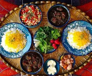 آموزش آشپزی؛ فوت کوزه گری خوشمزه تر شدن قورمه سبزی