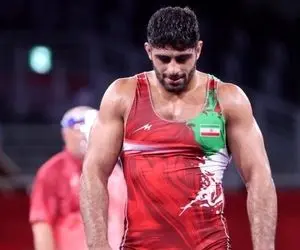 (ویدئو) مراسم اهدای مدال برنز محمدهادی ساروی در وزن 97 کیلو کشتی فرنگی