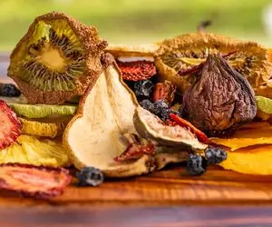 آموزش آشپزی؛ میوه خشک خونگی که صد هیچ از بازاری ها جلوتره