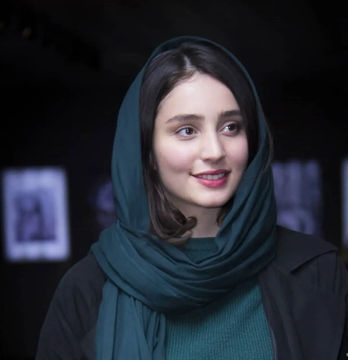 سها نیاستی