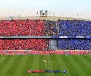 دیدار استقلال و پرسپولیس به تعویق افتاد؟