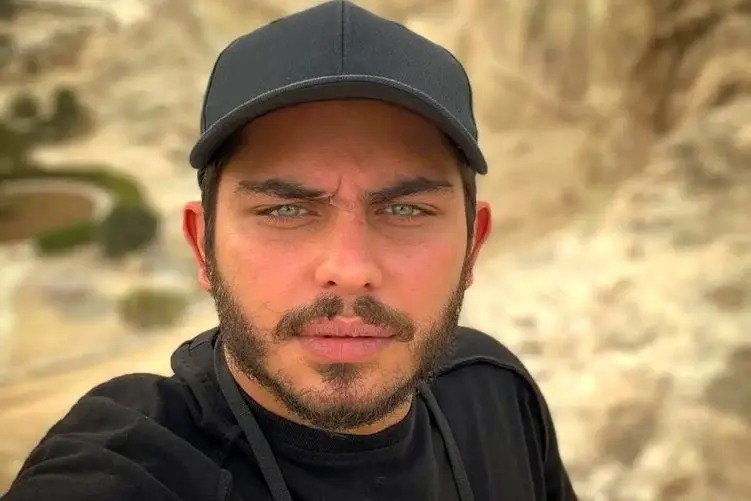 آواز احساسی؛ ارسلان قاسمی عاشق شده و از دست رفته نیوشا ضیغمی خندنش گرفت