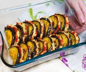 آشپزی‌های خلاقانه؛ اگه عاشق بادمجونی ولی تو رژیمی بدون روغن این خوشمزه ها رو درست کن