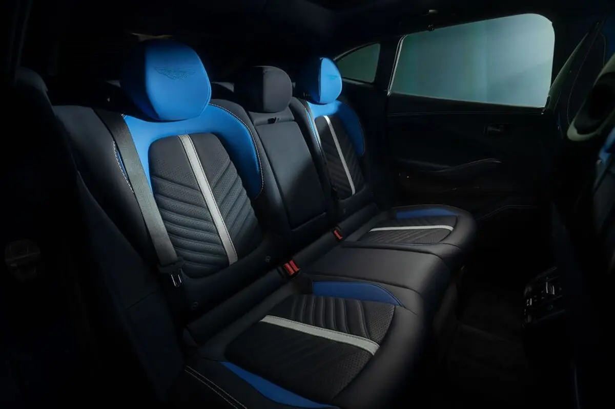 aston-martin-dbx-707-116-1643236088