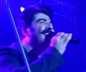 آواز معروفا؛ بهنام بانی تو کنسرت تبریز آهنگ ساری گلین رو خوند ببینید بهش میاد یا نه؟