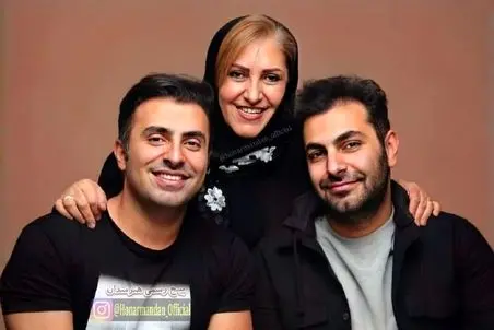 آواز شاد؛ علیرضا طلیسچی تو کنسرت برا مامانش تولد گرفت هوار دخترا از ذوق شوکه کننده اس