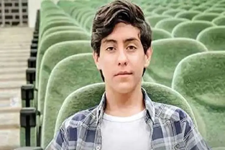 آواز اصیل؛ مجید معظمی چه قدی برافراشته و چه دلنشین میخونه انگاری رگ خوابت رو بلده