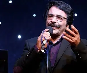 آواز بهشتی؛ علیرضا افتخاری جوری تو برنامه زنده خوند که نشون داد دود از کنده بلند میشه