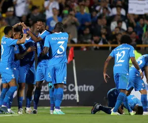 الهلال، الاتحاد را هم گلباران کرد!