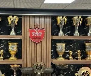 طلبکار جام های قهرمانی پرسپولیس را توقیف کرد؟