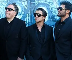 (ویدئو) خلاصه مراسم تشییع داریوش مهرجویی و همسرش