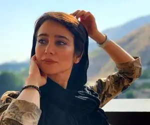 عکس الناز حبیبی در آغوش همسر سابقش وسط دریا!