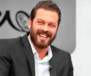 (عکس) وقتی پژمان بازغی چادری شد!