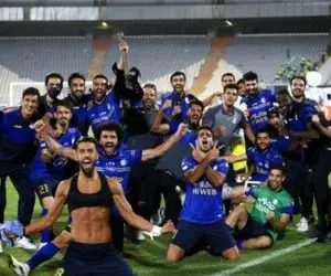 یزله آرش رضاوند به سبک کنعانی؛ البته با زیر پیراهن!