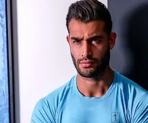 این عکس سام اصغری کنار پدرخوانده مثل بمب در فضای مجازی ترکید!!