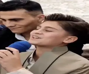 آواز محلی؛ پسر کرد جذاب یه عروسی رو با صداش به وجد آوورده مجلس داغه بنازم