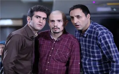 سکانس خندان/ساز زدن و ساخت موسیقی هوتن شکیبا با هر چی که دمه دستش