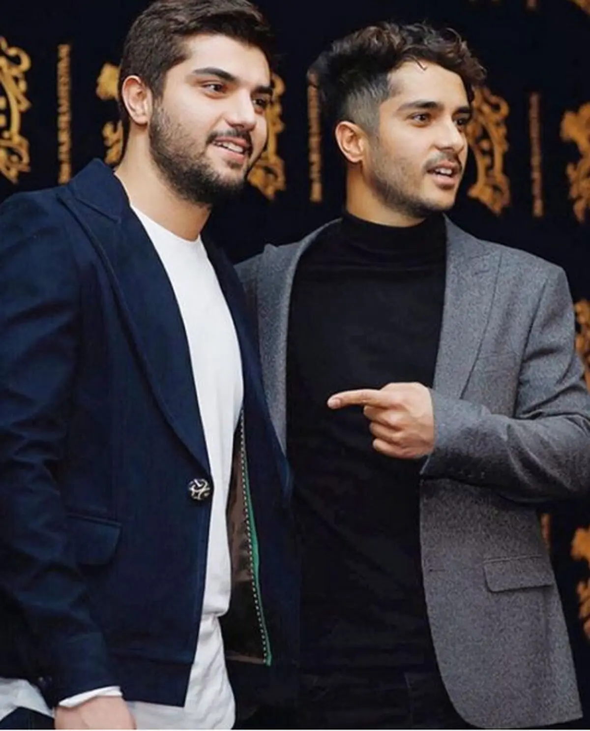 سینا مهراد و برادرش