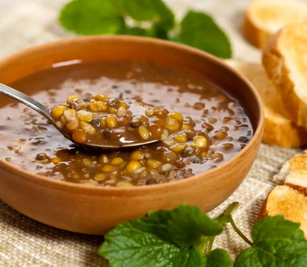 lentil-soup1-main-e1660308763850-740x644