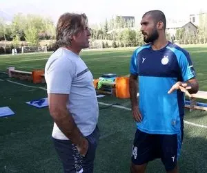 (عکس) پایان یک شایعه در مورد هافبک استقلال!