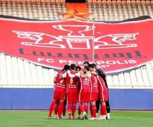 چه کسی برای نقل و انتقالات پرسپولیس لیست ورود و خروج می دهد؟