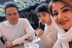 آواز شاد؛ خوندن حامد آهنگی تو کنسرت ابراهیم زاده که هر دو دندون لمینتی هستن برق میزنن