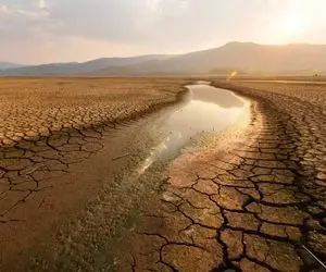 گزارش وحشتناک ناسا: ﺷﺪﺕ ﺧﺸﮑﺴﺎﻟﯽ ایران ﺑﻪ ﺣﺪﯼ است ﮐﻪ ﮐﺸﺎﻭﺭﺯﯼ ﺑﻪ ﮐﻞ ﻧﺎﺑﻮﺩ می شود
