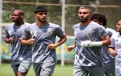 سپاهان برابر هوادار با تیم نصفه نیمه