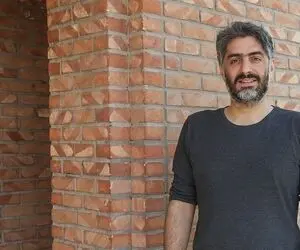 علیرضا افکاری همسر ساره بیات در کنار فرزندانش