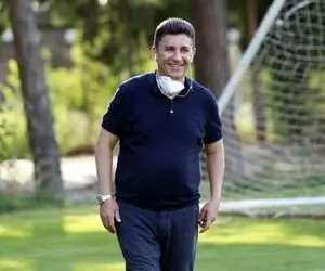 این رفتار سرپرست پرسپولیس دور از ادب بود