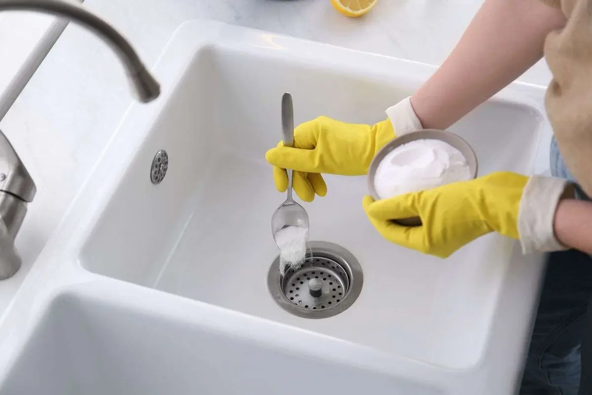 cleaninig-sink-4