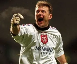 دروازه‌بان پیشین منچستریونایتد درگذشت