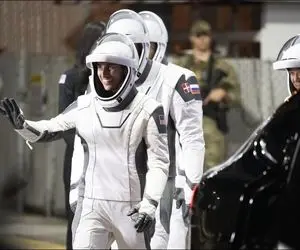 (عکس) فیگور جالب یاسمین مقبلی پیش از ترک زمین