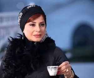 سیما تیرانداز در کنار جمعی از مردان!| عکس