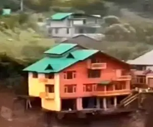 معماری طبیعت؛ به امر خدا خونه نزول خور بی همه چیز تو یه چشم بهم زدن نیست و نابود شد