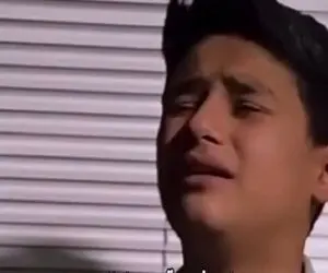 آواز جگرسوز؛ پسر پر احساس با جون دل آهنگ منم سرگشته رو میخونه اشکات سرازیر میشه