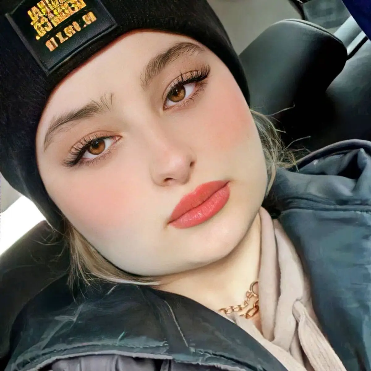 سارا و نیکا فرقانی