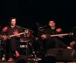 آواز جگرسوز؛ خواننده یطوری با سوز خوند خودش گریش دراومد حضارم به گریه انداخت