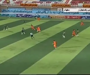 هافبک مس باز هم ناکام در گل از راه دور