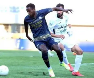 سپاهان مثل استقلال از مهاجم گابنی شاکی شد!