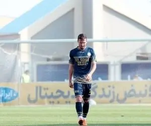 افشاگری استقلالی ها از بندهای عجیبی که صادقی به پرسپولیس نزدیک کرد!