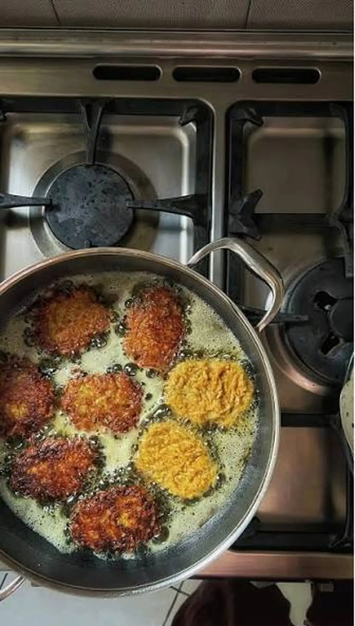 سرخ کردن کتلت
