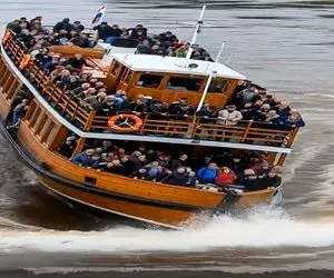 معماری طبیعت؛ سیاهچاله ی دریایی آش رو با جاش خورد