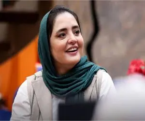 سکانس شاد /اشتباه نرگس محمدی با آهنگ ای دل تو خری یاری نداری/خانم ها مردن از خنده