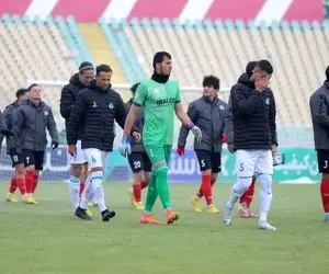 «یحیی» و «رحمتی» در حال کمک به «فرهاد»؛ رکورد استقلال باقی می‌ماند؟