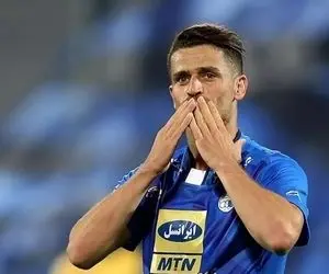 آیا وریا غفوری را روز دربی به ورزشگاه آزادی راه ندادند؟